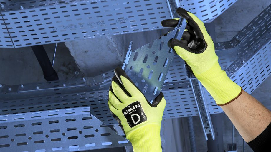 Combine both CHEMICAL & CUT protection in ONE glove